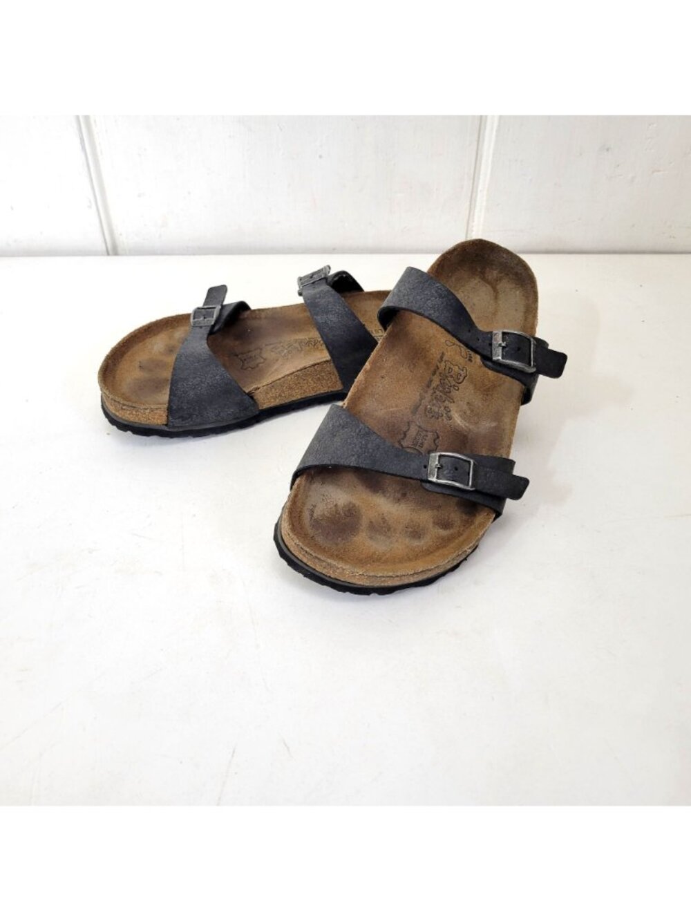 Birkis Birkenstock Women's Black Double-Strap Sandals With Contoured Cork Footbe - Picture 3 of 8